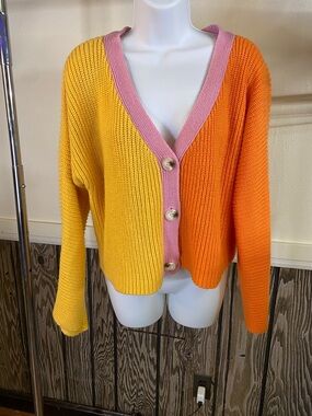 Line & Dot Colorblock V‑Neck Button Cardigan in Yellow, Orange & Pink Trim